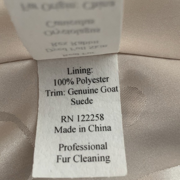 Annabell New York Goat Skin Rex Rabbit Fur in Like New Condition. Size Medium - Picture 9 of 9